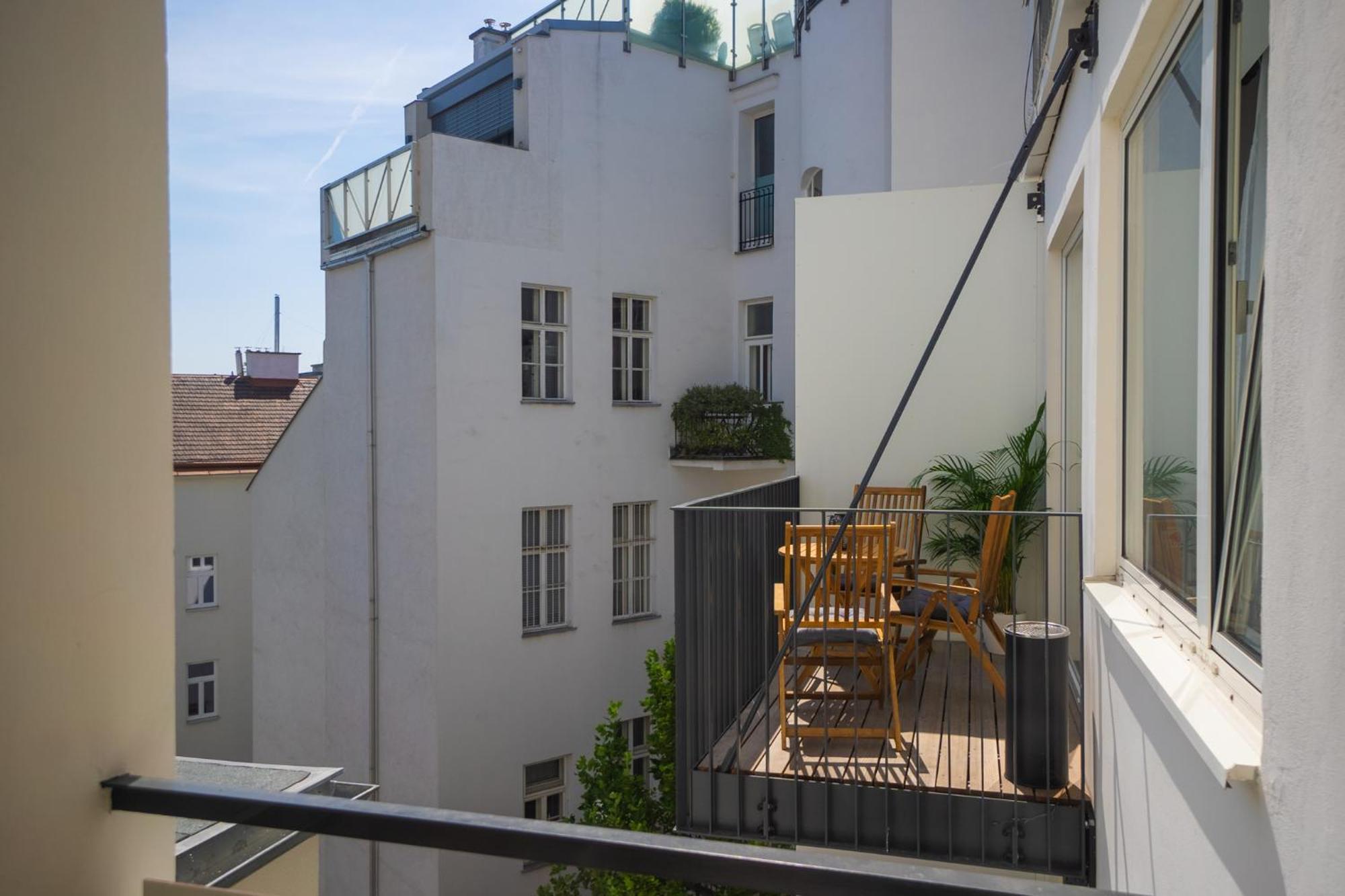 Bright Stylish With A Balcony In A Location * Wien